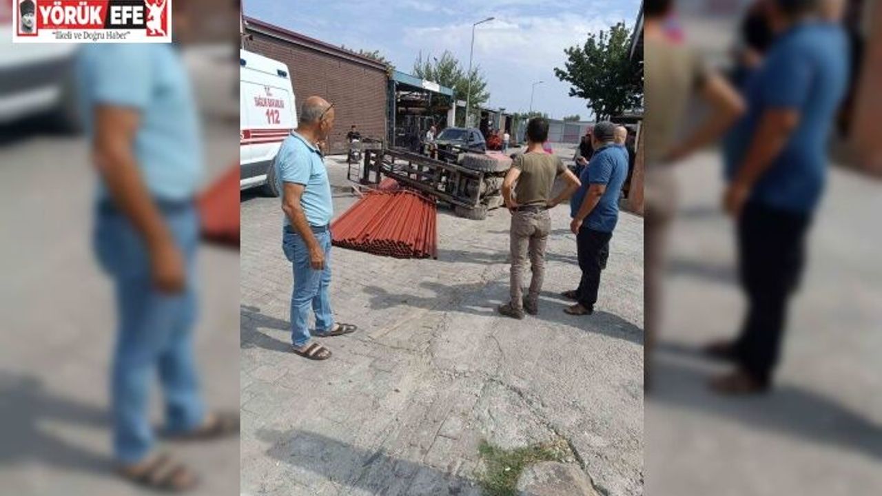 Forklift devrildi: İşçi kazayı ucuz atlattı