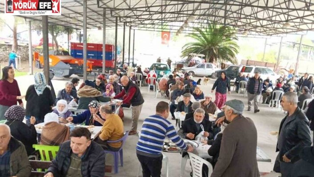 Şinasi öğretmen, 19 yıl görev yaptığı köyde unutulmadı