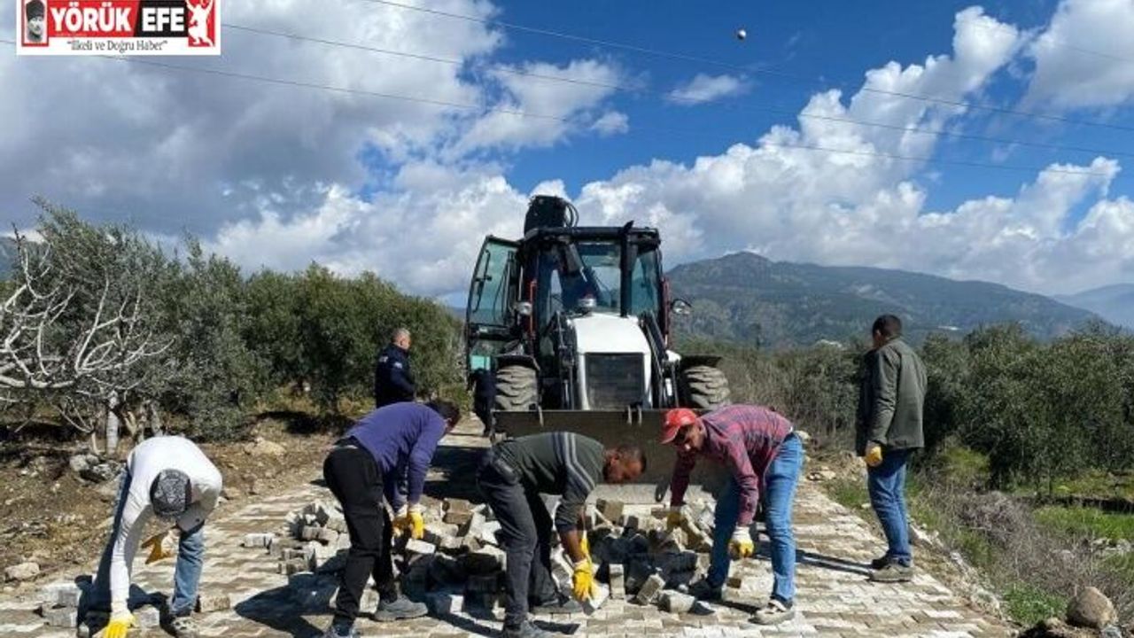 Feslek Mahallesi’nde yol yapım çalışmaları devam ediyor