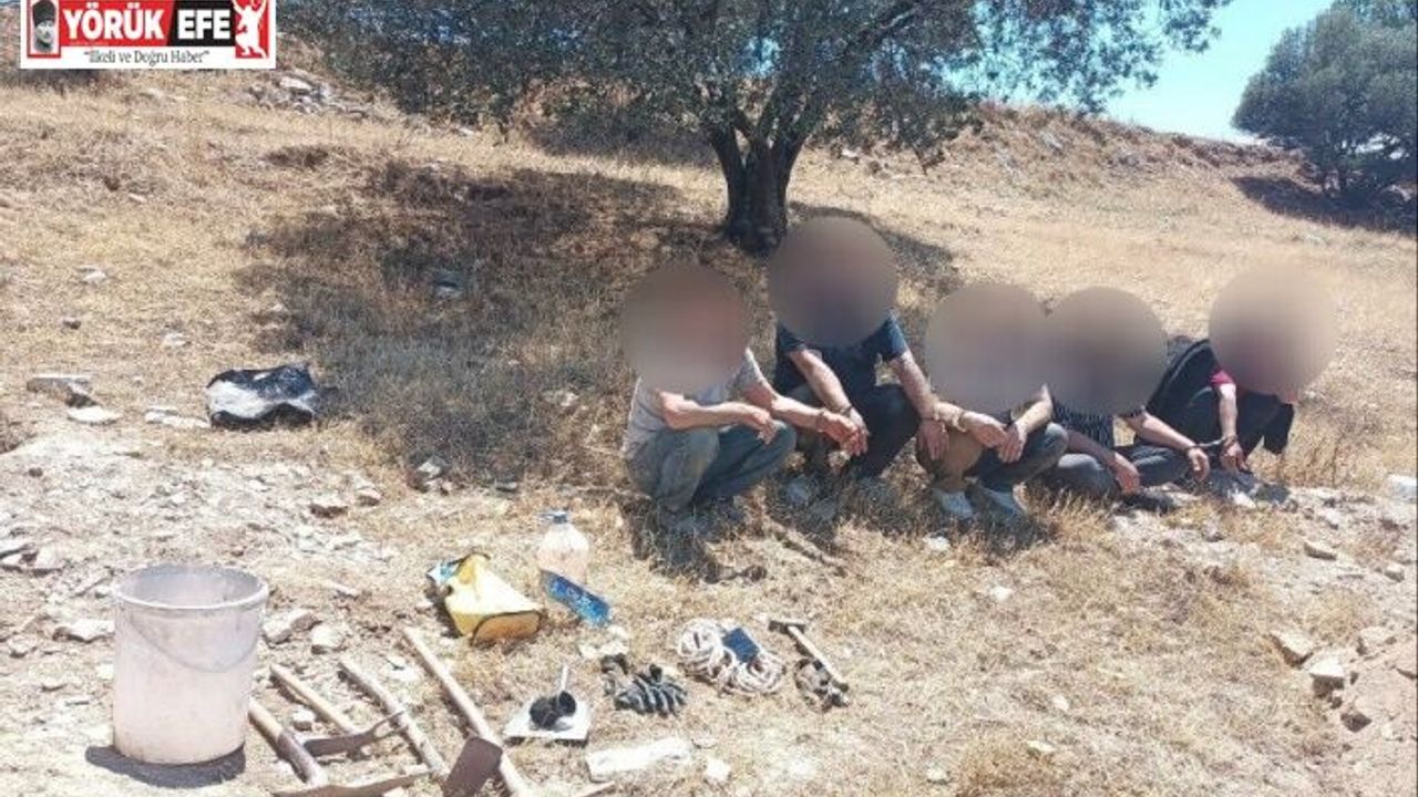 Definecileri kazdıkları çukurdan jandarma tek tek çıkardı