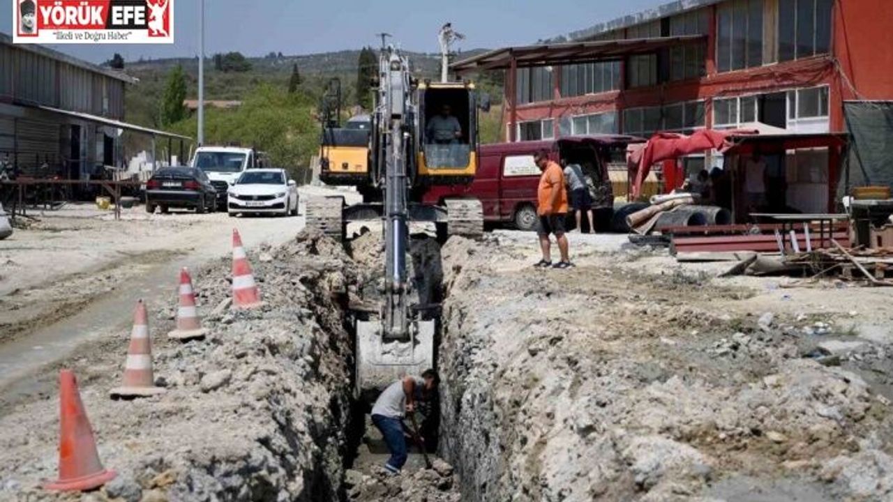 Kuşadası Ağaç İşleri Sanayi Sitesi’nde alt ve üstyapı çalışmaları sürüyor