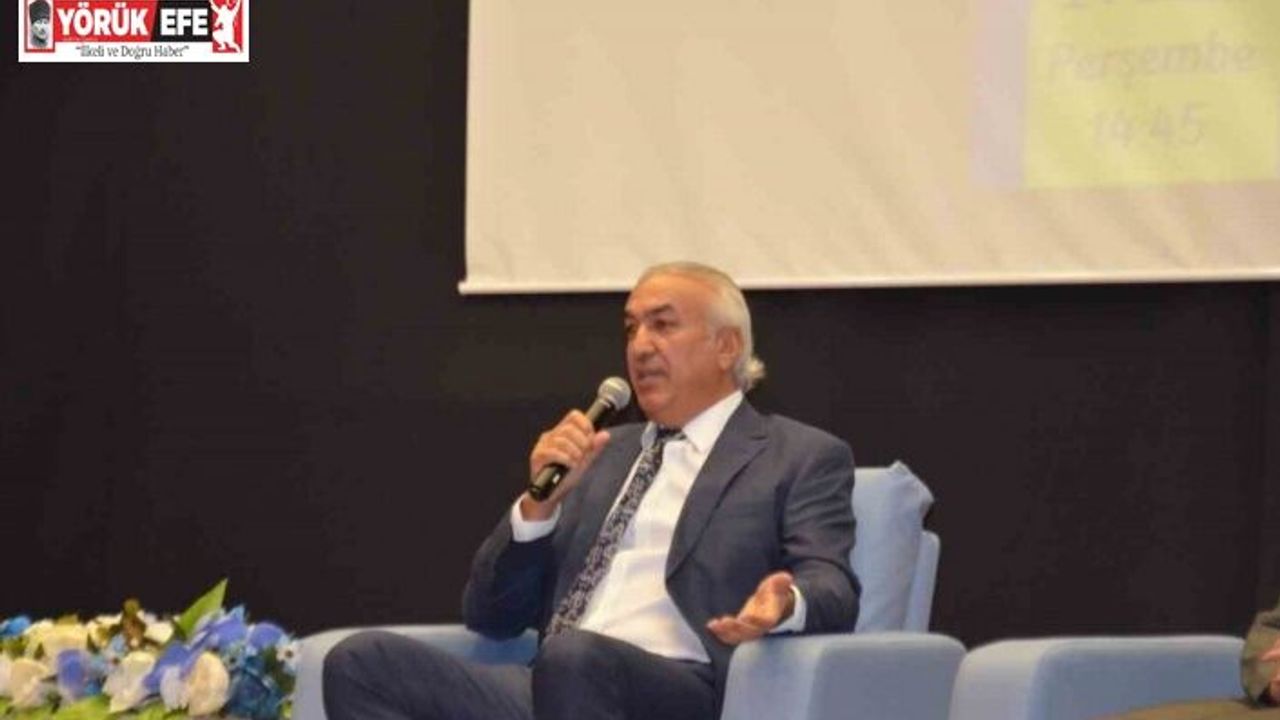 Üniversiteli gençler, Tikbaş’ın simit satıcılığından iş insanlığına uzanan hayat hikayesini nefes almadan dinledi