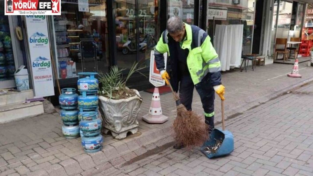 Nazilli’de bir saatte 3 binden fazla izmarit toplandı