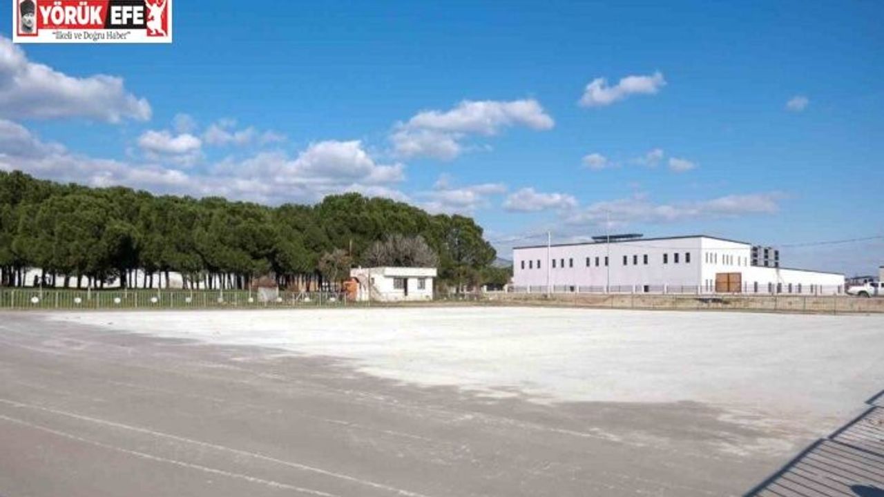 Efeler’deki deve güreşi için hazırlıklar sürüyor