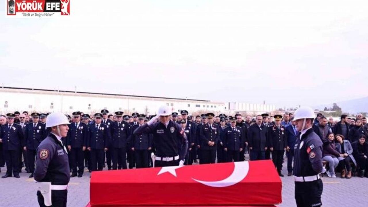 Geçirdiği kalp krizi sonucu hayatını kaybeden polis memuru için tören düzenlendi