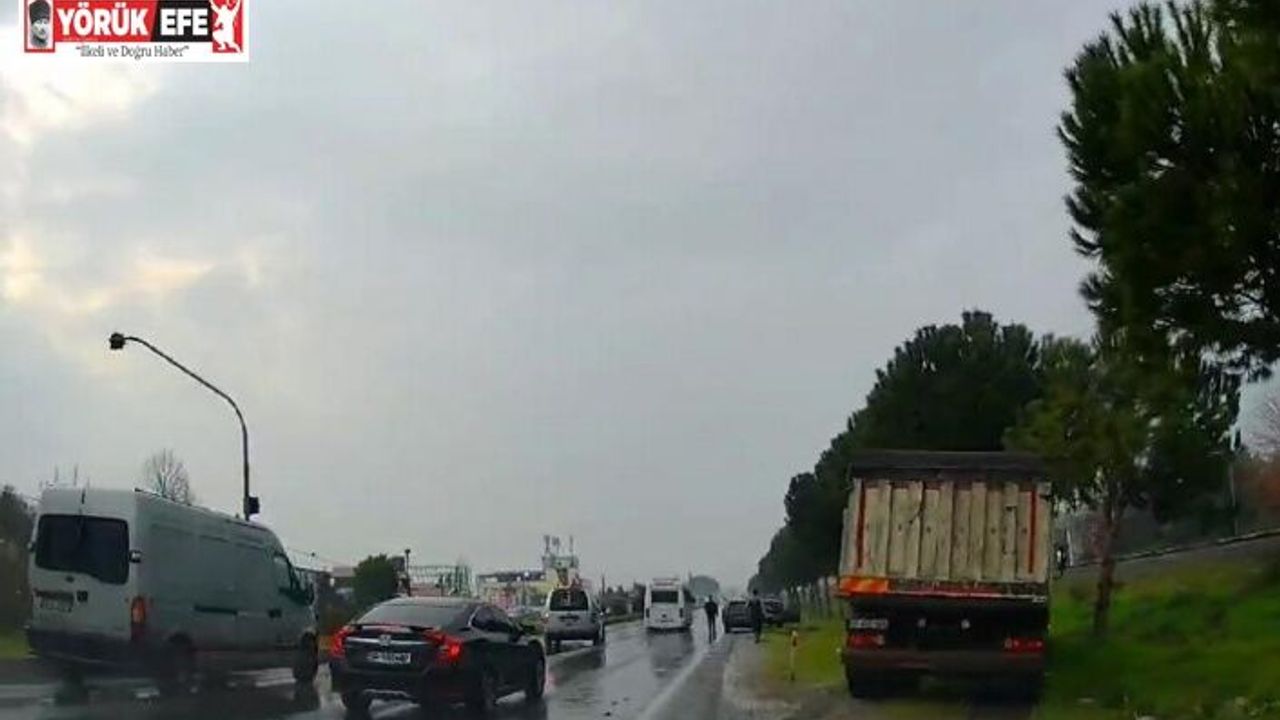 Otomobille çarpışan kamyon ağaca çarparak durabildi:1 yaralı