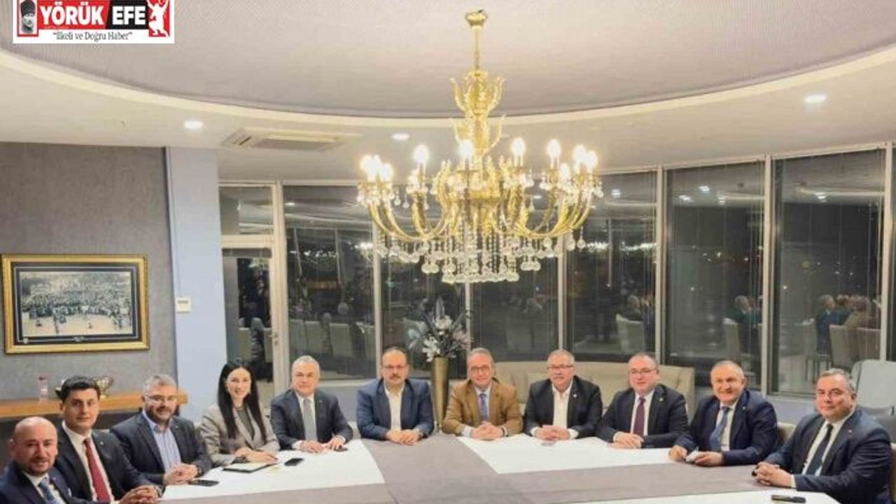 Aydın’ın vekilleri yaklaşık 10 yıl sonra 1 eksikle aynı karede fotoğraf verebildi