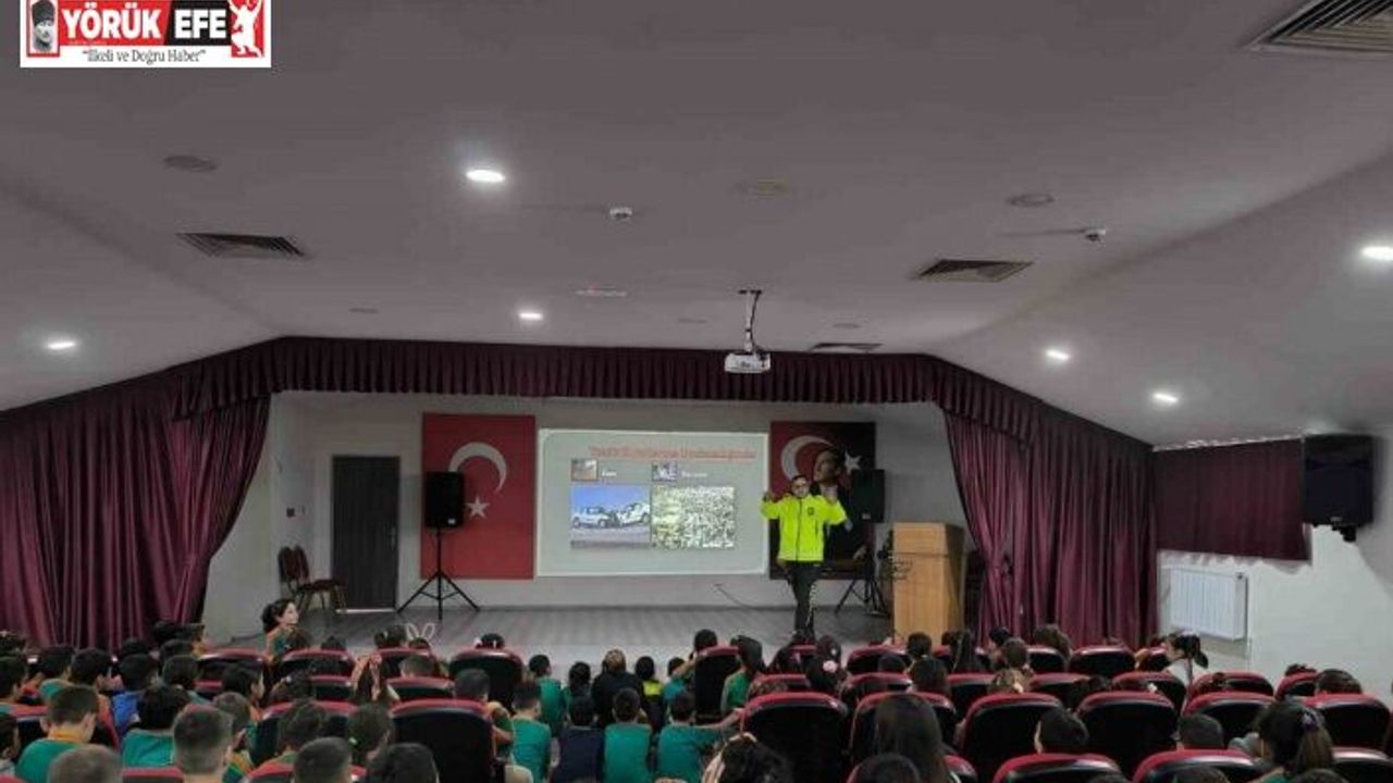 Buharkent’te 420 öğrenciye trafik güvenliği eğitimi verildi