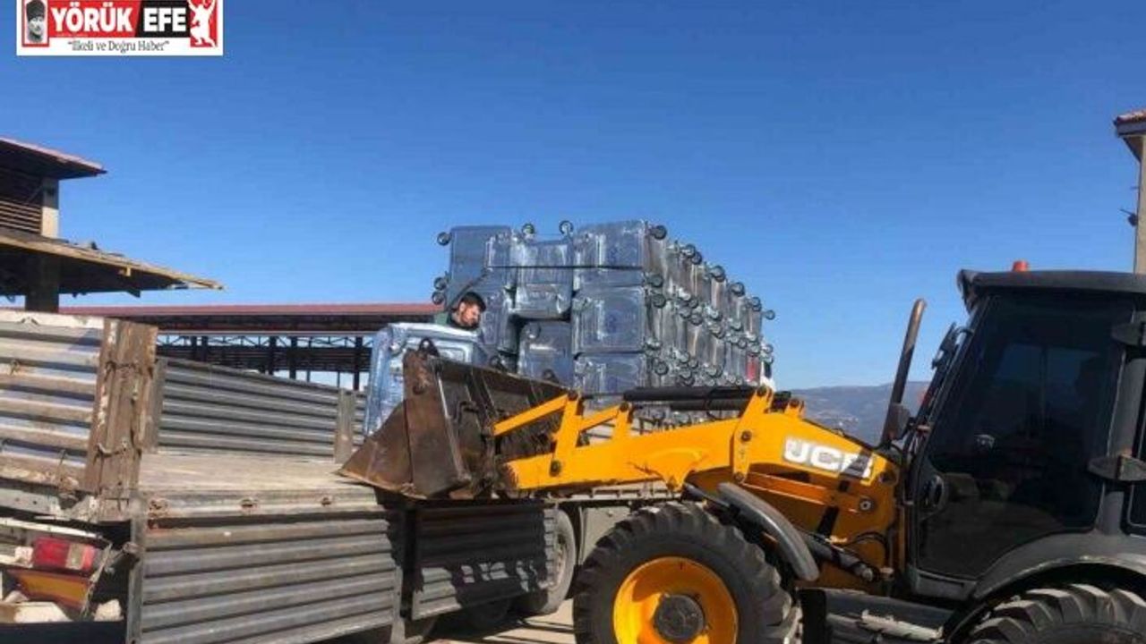 Karacasu Belediyesi’ne 40 adet çöp konteyneri hibesi