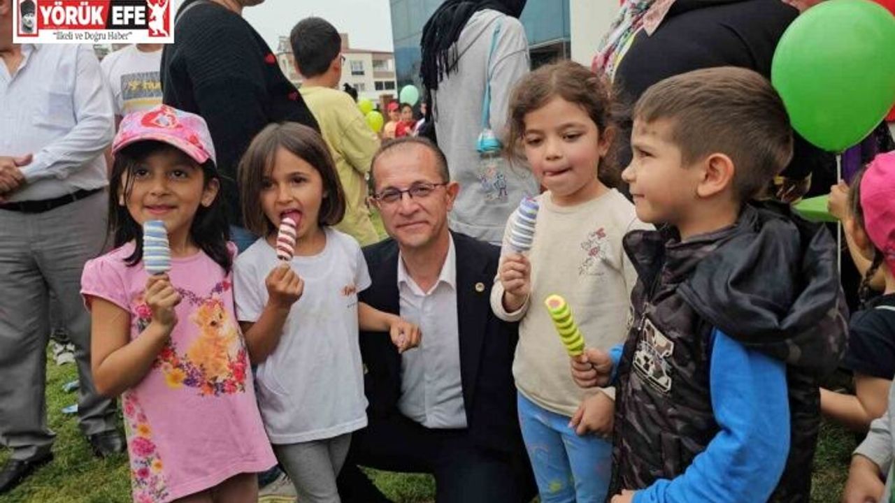 Başkan Doğanca’dan Kuyucaklı çocuklara 23 Nisan hediyesi