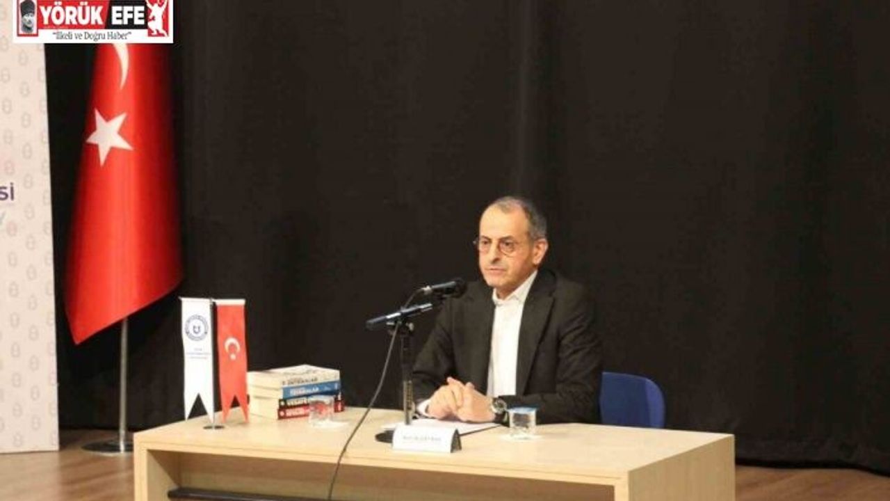 Gazeteci Albayrak: "Hâlâ başkalarının kıyafetiyle uğraşmak Orta Çağ zihniyetidir"