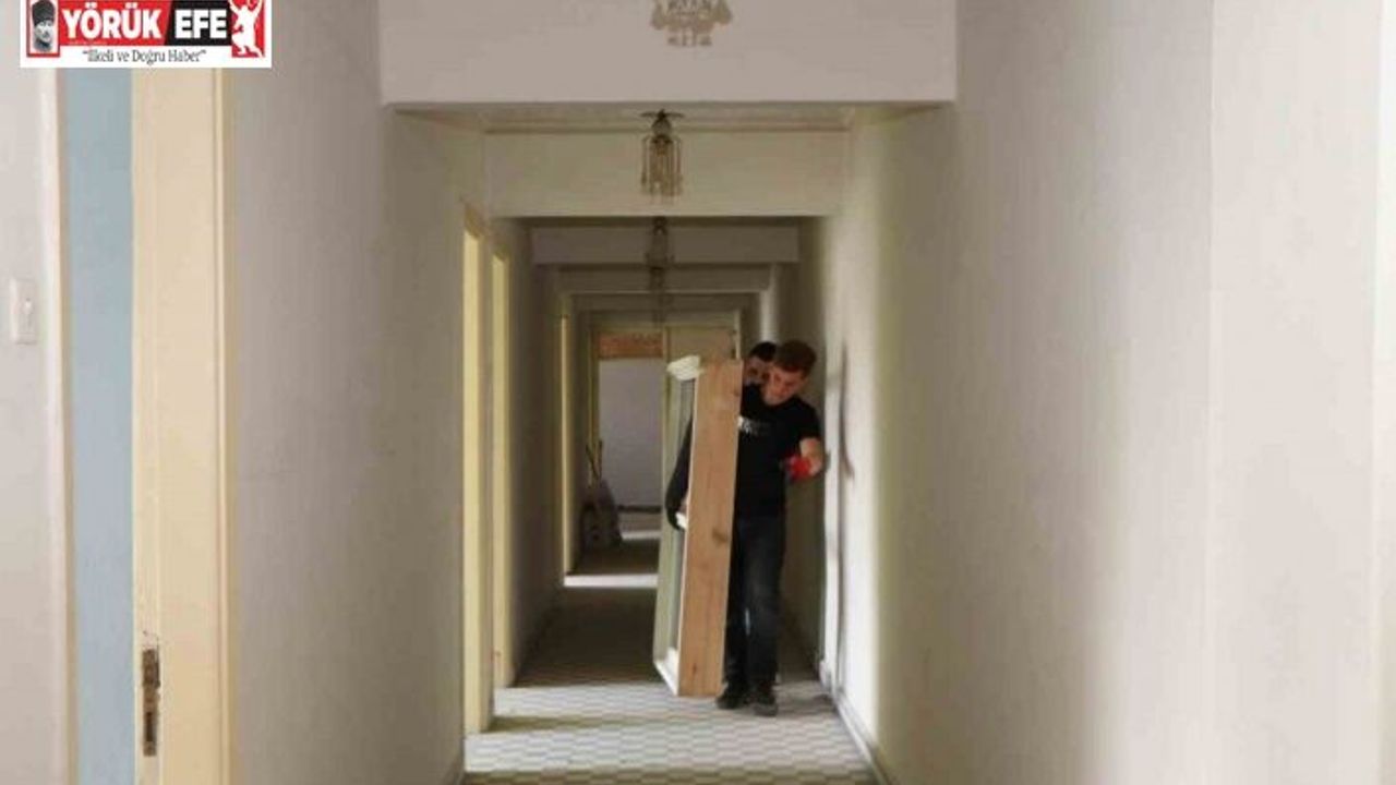 Söke’de tarihi binasının otel kısmında yenileme çalışmaları başladı