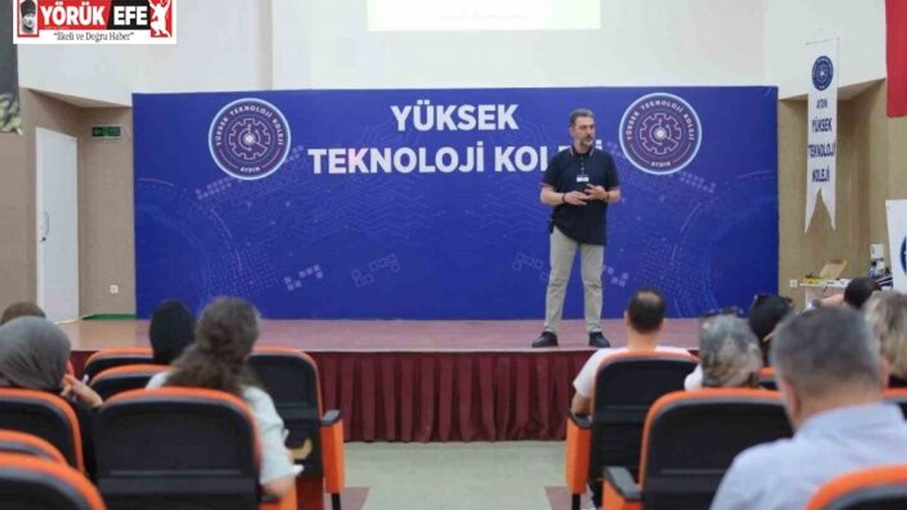 Aydın’da eğitimcilere ‘yapay zeka araçlarının kullanımı’ semineri