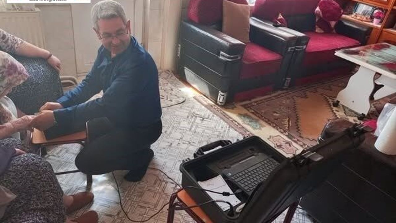 Buharkent’te nüfus işlemleri vatandaşların ayağına götürülüyor