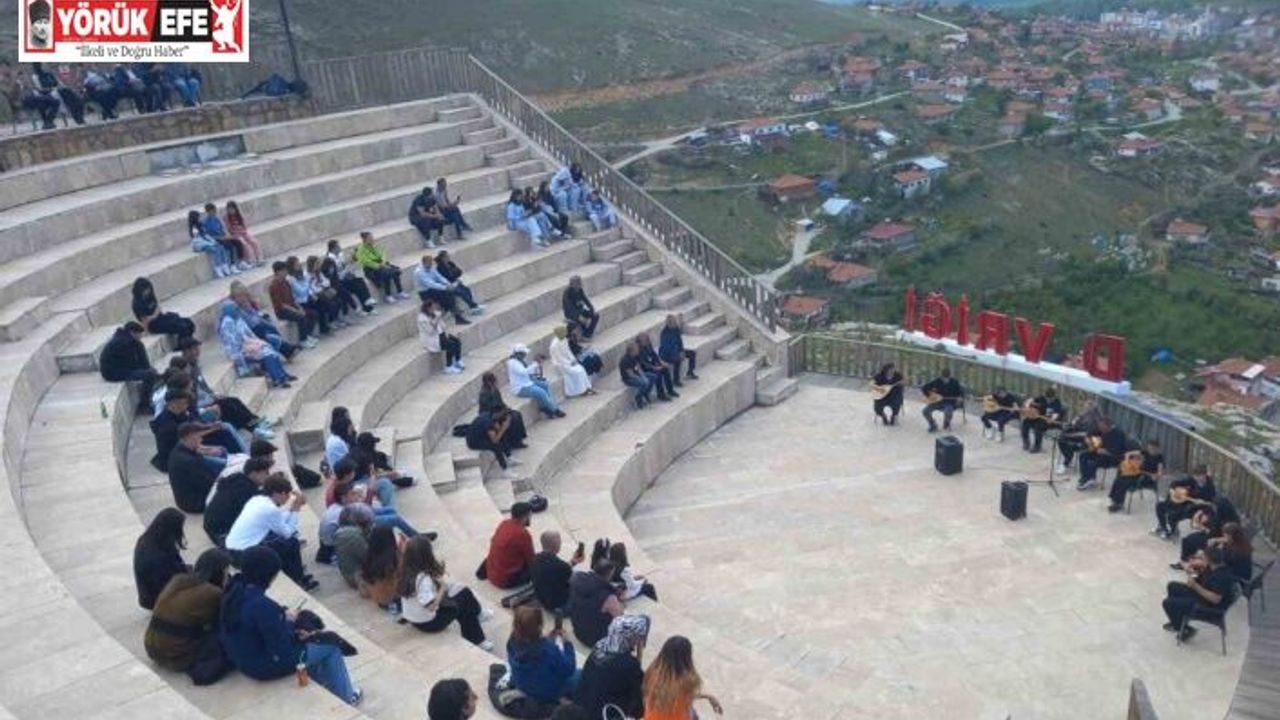 Üç şehir arasında kültür köprüsü kuran "Kültürler Buluşuyor" projesi bu kez Sivas’ta