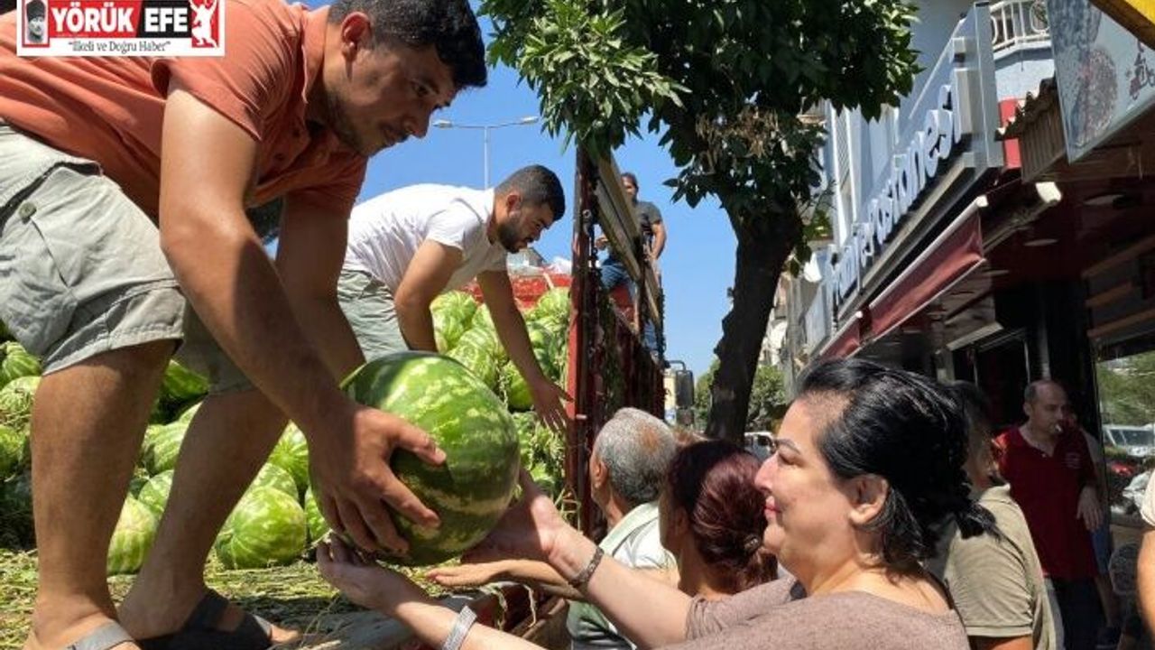 Aydın’da karpuz hayrına vatandaşlar yoğun ilgi gösterdi