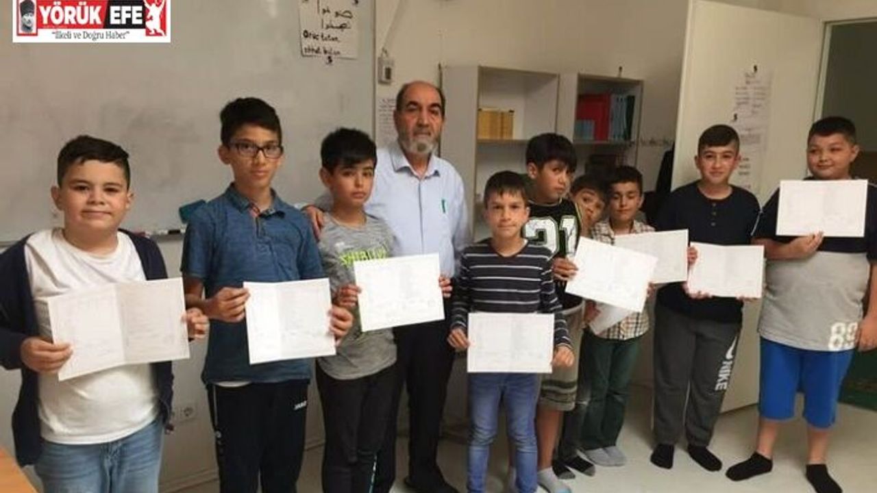 Aydınlı Zeki Hoca, emekli olduktan sonra hayatını Almanya’daki gençlere adadı