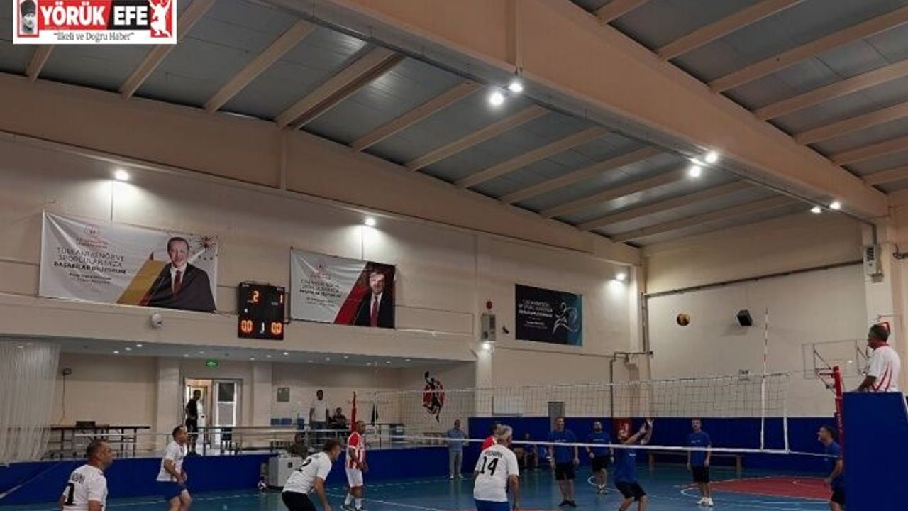 Buharkent’te ’Kentin Çocukları’ voleybol turnuvasında ilk düdük çaldı