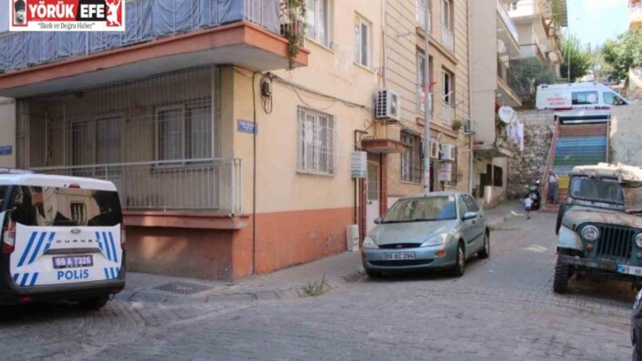 Kapının önüne koyulan çöp, ekipleri harekete geçirdi