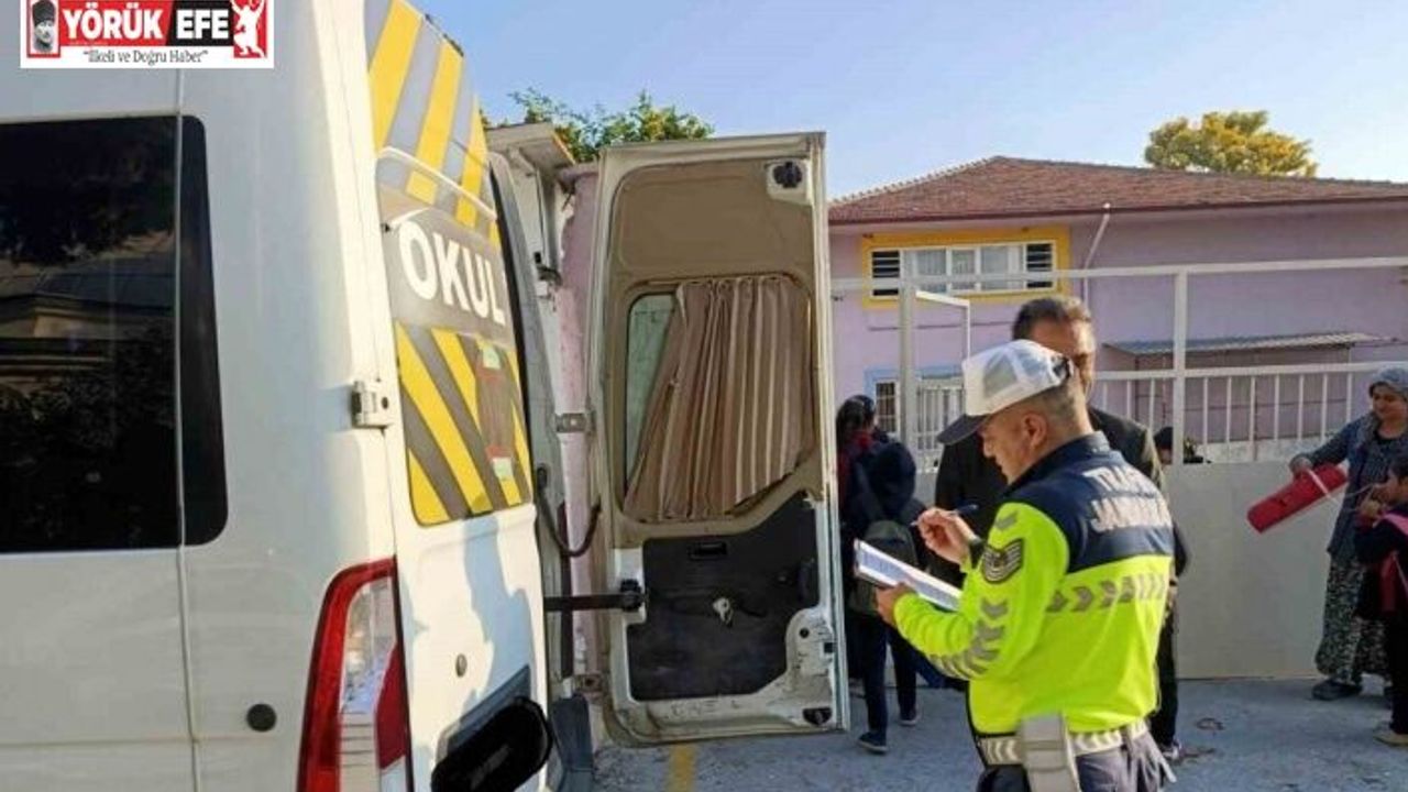 Söke ve Sultanhisar’da okul servislerine jandarma denetimi