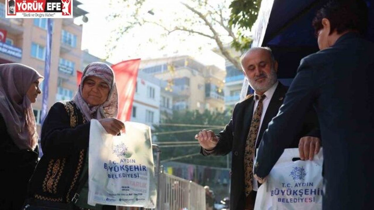 Aydın Büyükşehir’in kışlık fideleri İncirliova’da vatandaşlara dağıtıldı