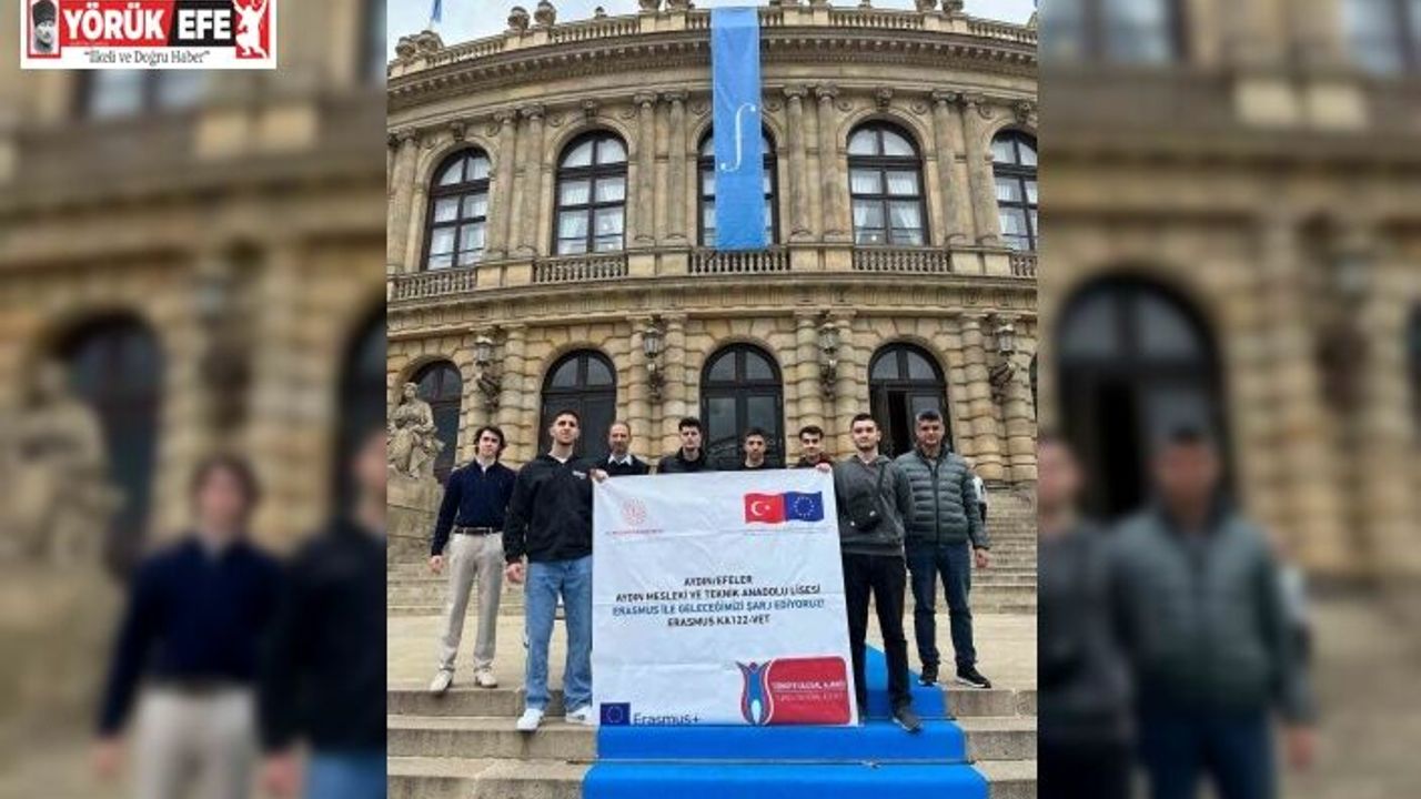 Aydınlı liselilerden elektrikli araç şarj istasyonu alanında uluslararası başarı