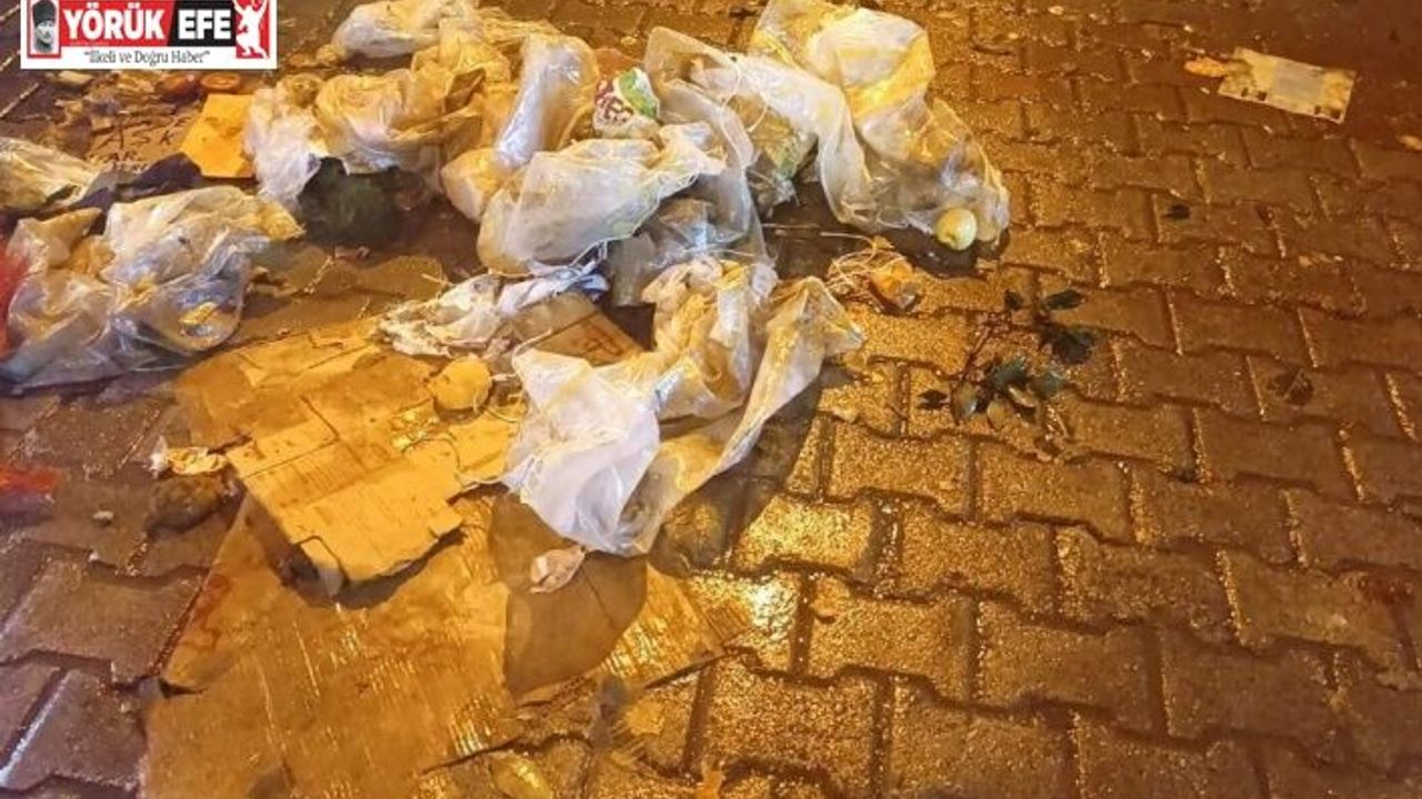 Uyarılara rağmen pazar yerini kirleten esnaf cezadan kurtulamadı