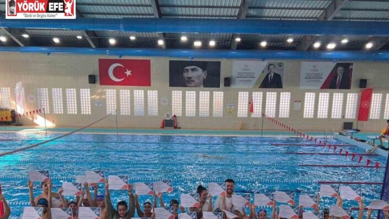 Aydın’da 2 ayda 200 çocuk yüzme öğrendi