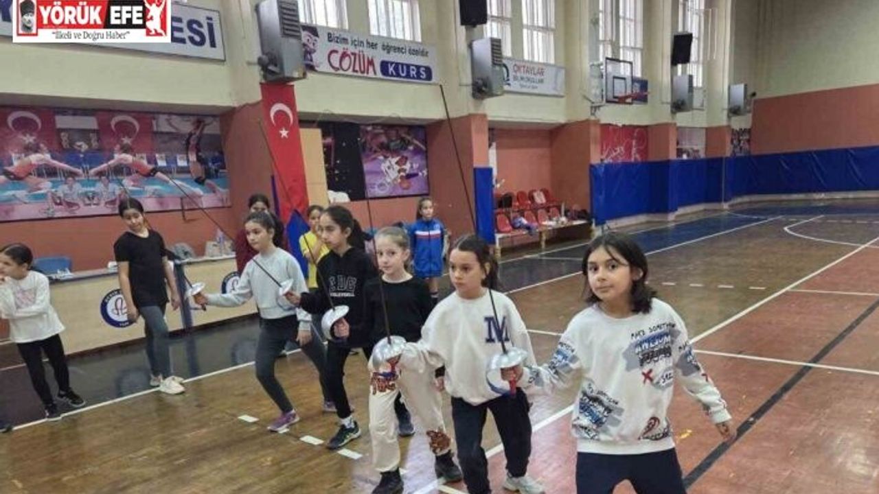 Geleceğin sporcuları için antrenmanlar devam ediyor