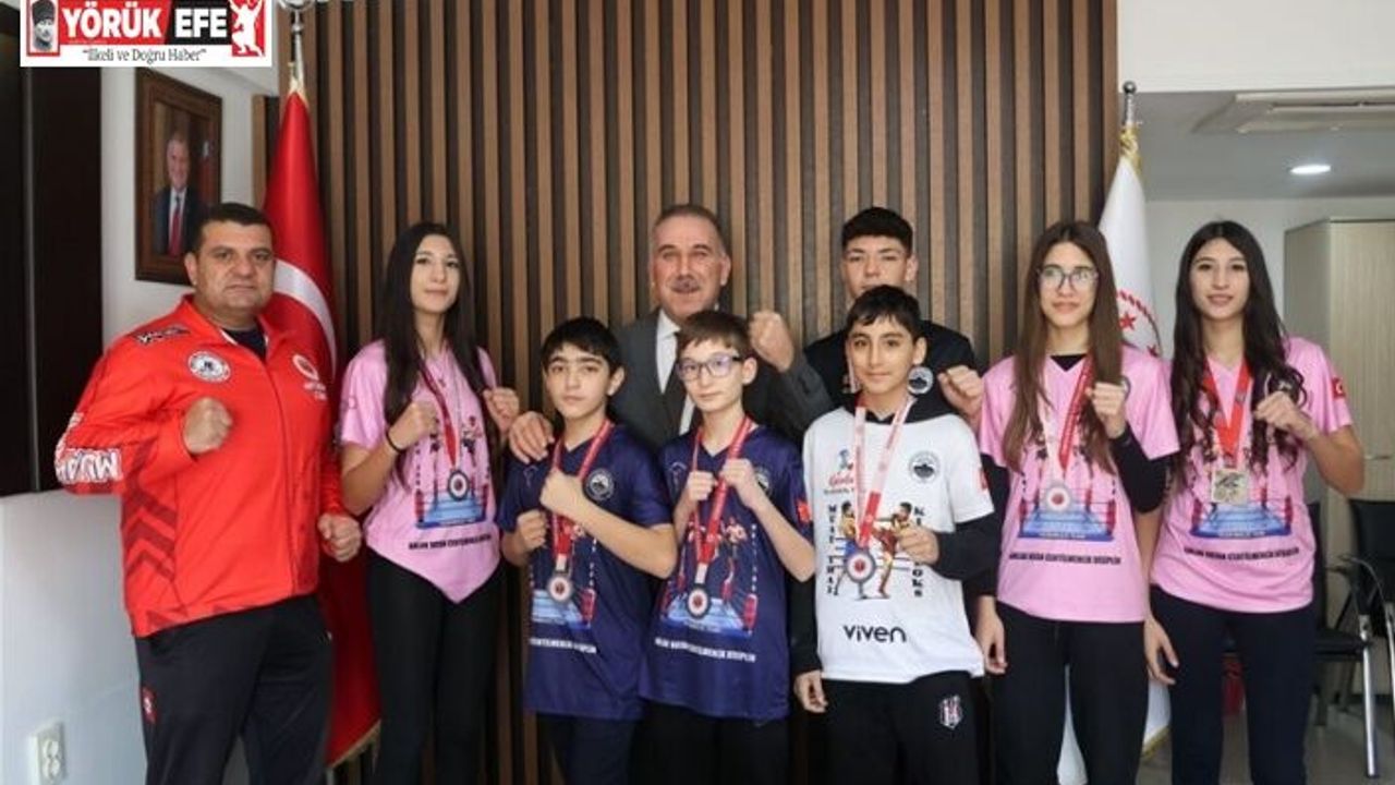 Gençlik ve Spor İl Müdürü Yığmatepe Muay Thai’de başarılı olan sporcuları ağırladı