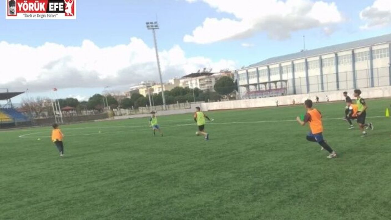 Germencik Belediyesporlu minikler tatilde sahayı boş bırakmadı