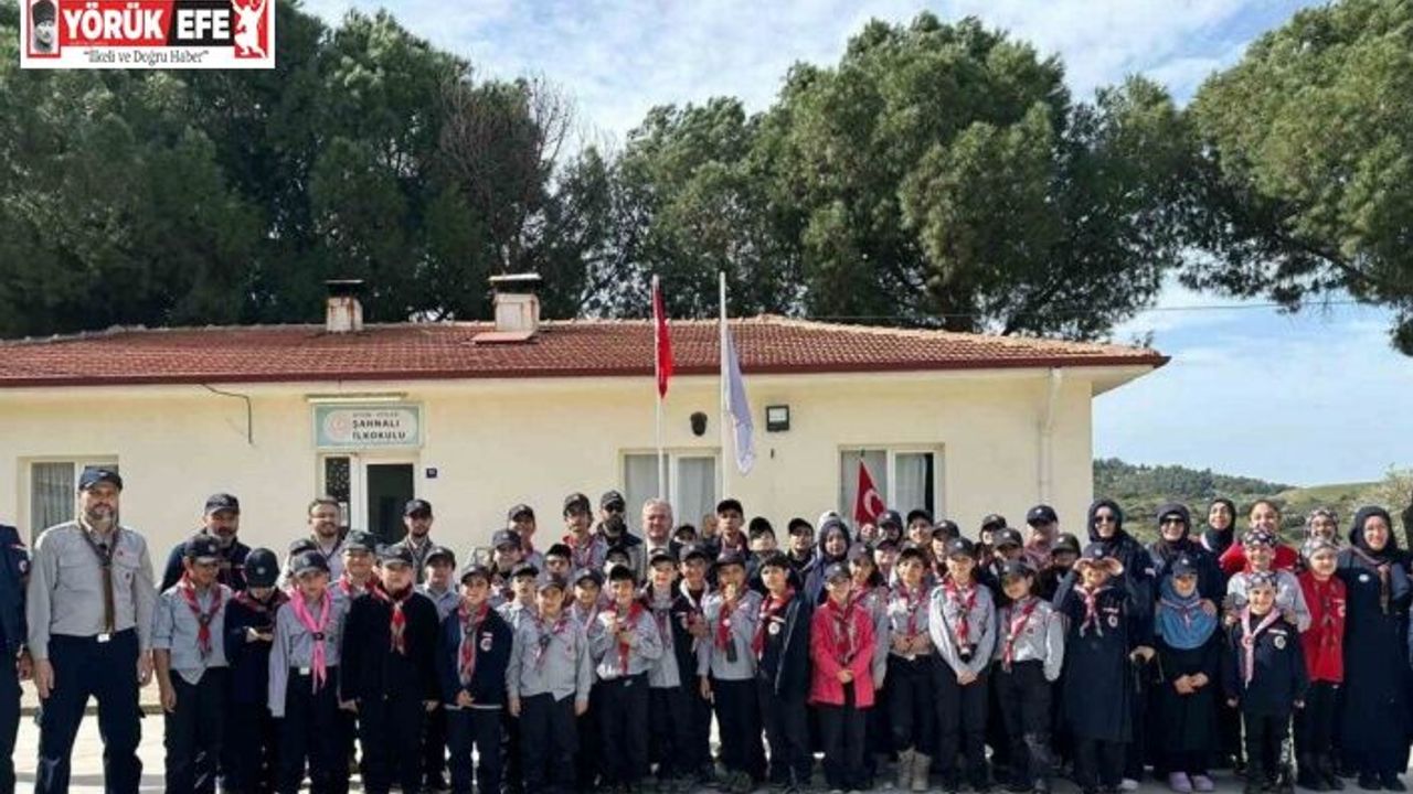 Aydın Diyanet İzcilik Kampı’nda 40 öğrenci İzcilik Yemini etti