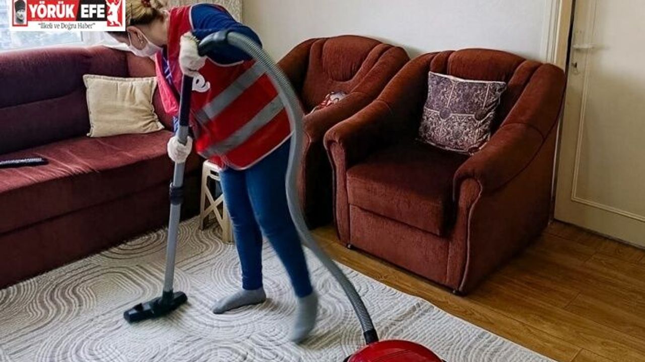 Efeler Belediyesi’nin evde bakım hizmetleri sürüyor