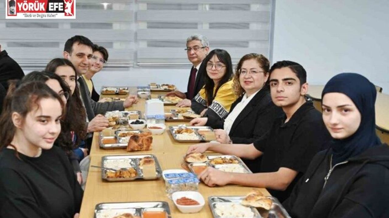 Ortaklar Fen Lisesi’nde "Maarifin Kalbinde Ramazan" iftarı