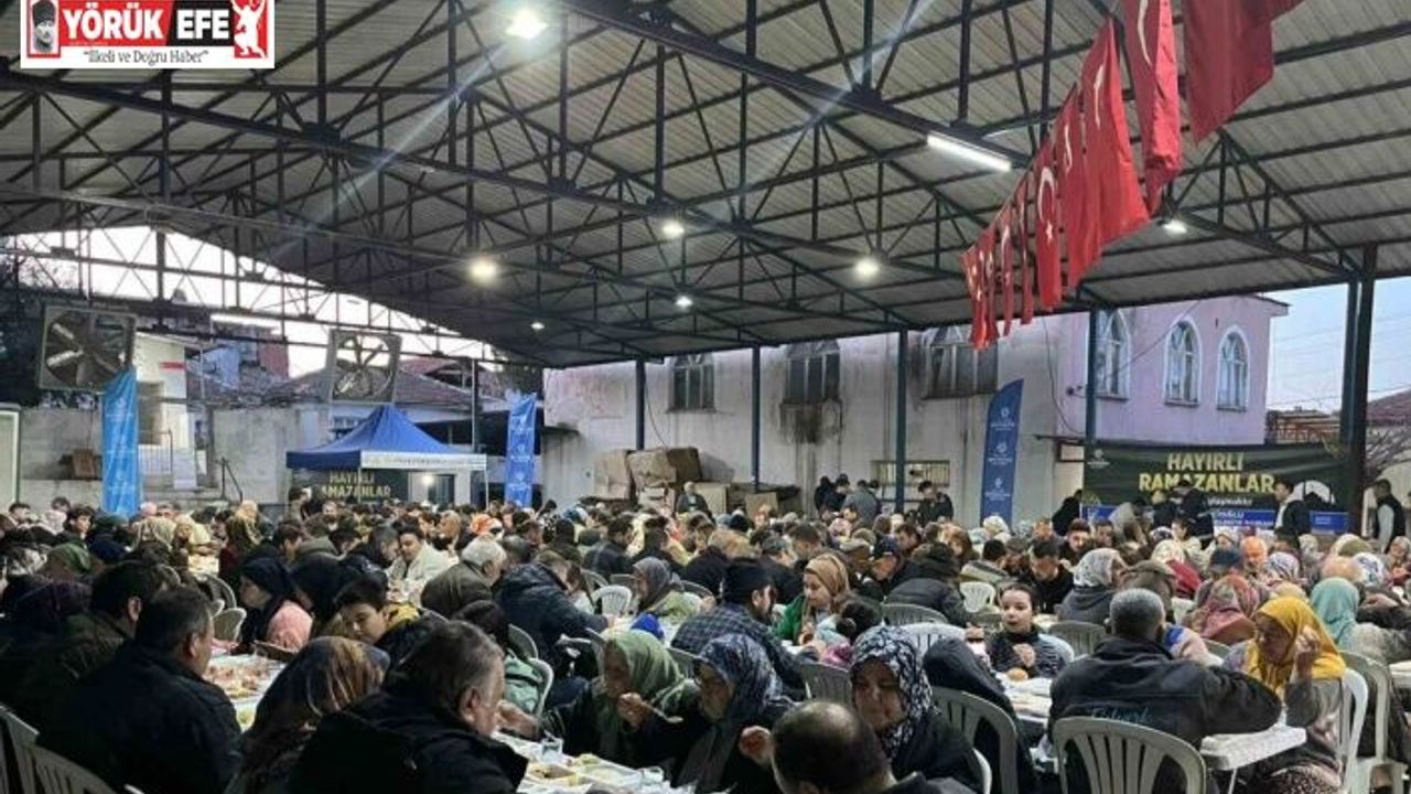 Büyükşehir’in iftar sofrasında oruçlar dualarla açıldı