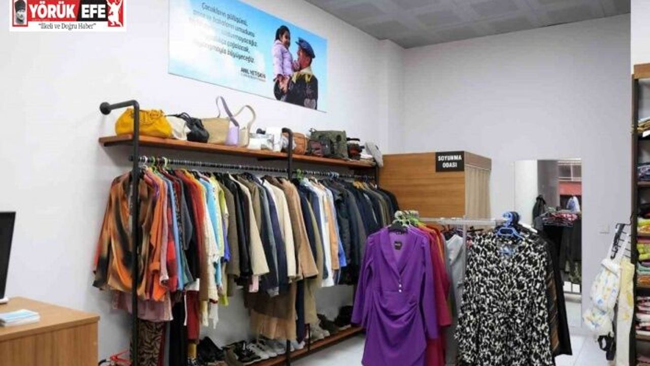 Efeler Belediyesi’nin Sosyal Destek Giyim Noktası 2 haftada 80 haneye ulaştı