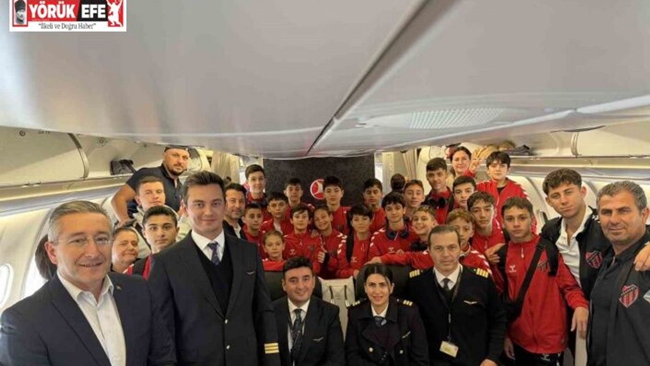 Katar’da mahsur kalan sporcular Türkiye’ye geldi
