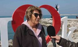 Kuşadası'nda vatandaşlardan Başkan Günel'e destek