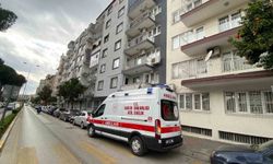 Yakınlarının haber alamadığı yaşlı kadın balkonda bulundu