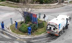 Aydın Büyükşehir Belediyesi Kuşadası'nda çalışmalarını sürdürüyor