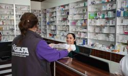 Başkan Zencirci, eczane teknisyenlerini unutmadı