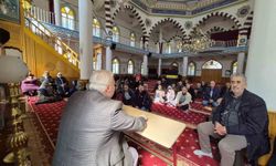 Efeler'de hacı adaylarına eğitim semineri verildi