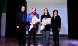 KUŞADASI’NDA ÖĞRENCİLERE SOSYAL GİRİŞİMCİLİK SEMİNERİ