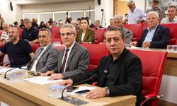 BAŞKAN ANIL YETİŞKİN’DEN BÜYÜKŞEHİR MECLİSİ’NDE ŞEFFAFLIK RESTİ