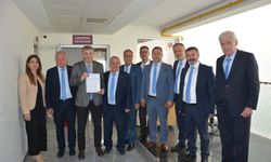 Başkan Künkçü mazbatasını aldı