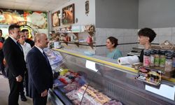 Vali Dr. Osman Varol Kuyucak'ta Esnaf ve Vatandaşlarla Buluştu