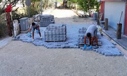 EFELER BELEDİYESİ YOL ÇALIŞMALARINA DEVAM EDİYOR OKUL YOLUNDA KONFOR VE GÜVENLİK ARTIYOR