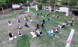 BAŞKAN YETİŞKİN VATANDAŞLARI YOGA ETKİNLİĞİNDE BULUŞTURDU