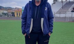 Yenipazar'da halı saha turnuvasına Mahmut Öz'ün ismi verildi
