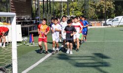 EFELER’DE GELECEĞİN YILDIZLARI MEHMET ANBARLI SPOR TESİSLERİ’NDE YETİŞİYOR